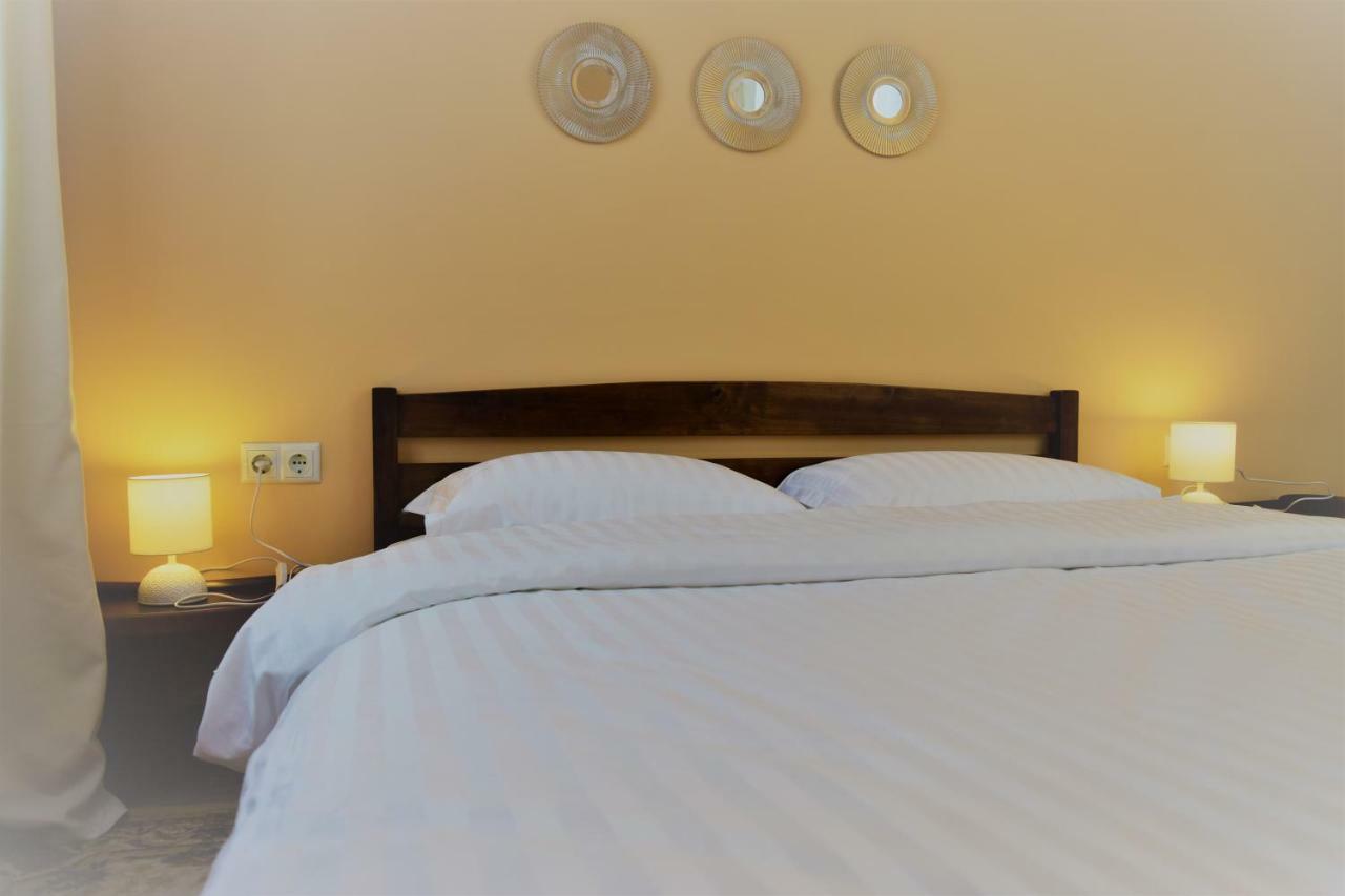 Central Comfortable One-Bedroom Apartment Кишинёв Экстерьер фото